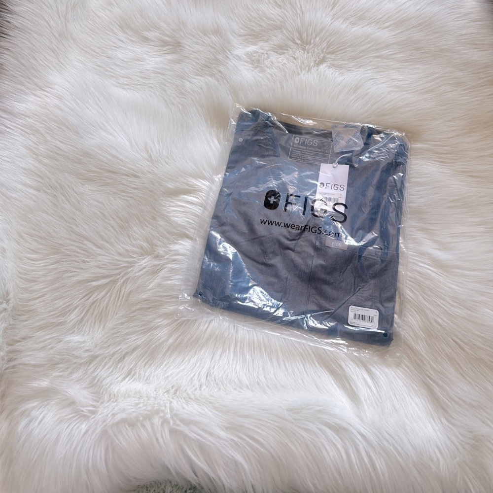 Figs New Heather Denim. Small Catarina.